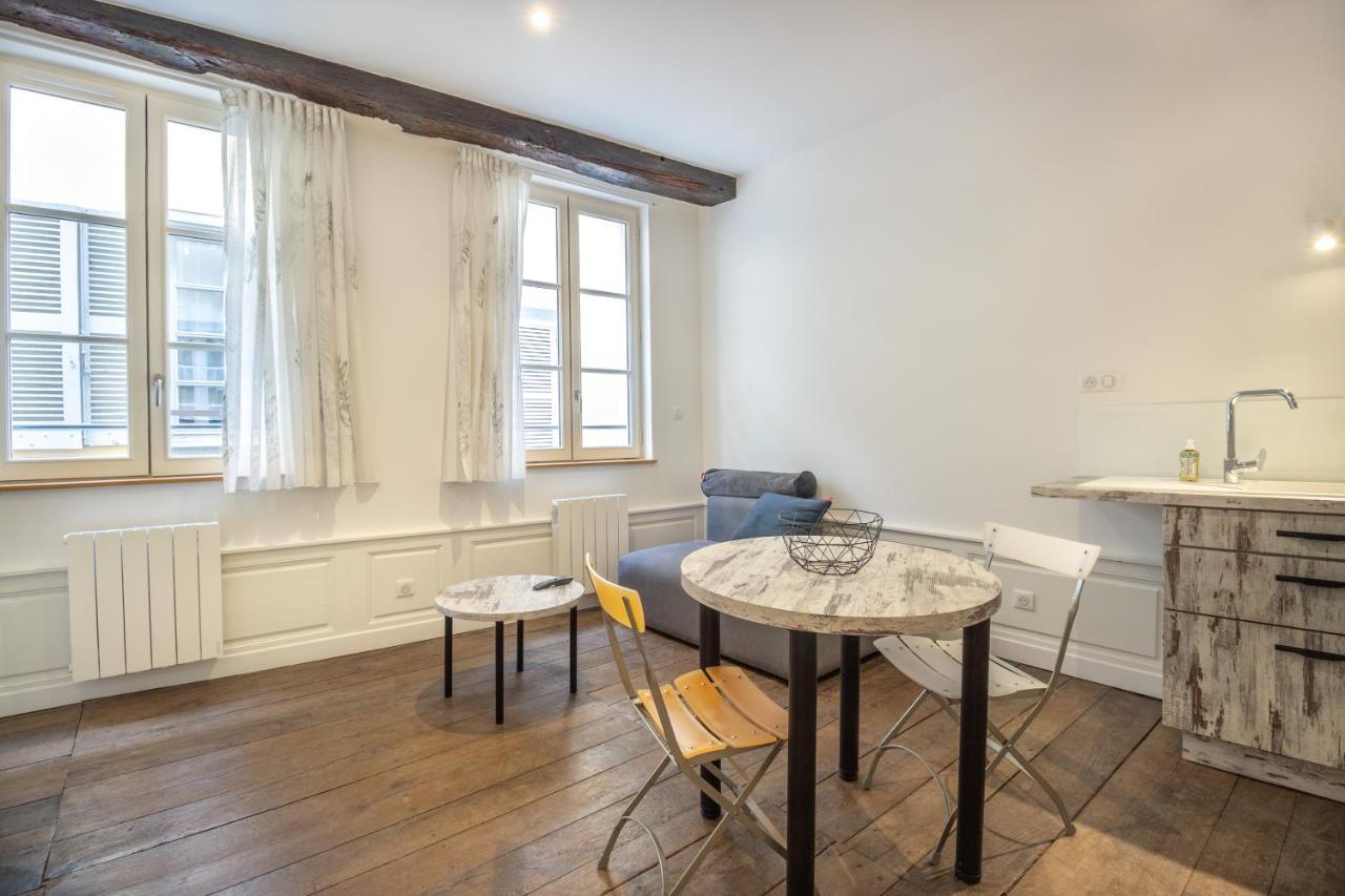 Appartement R1 T2 Rodez Centre Historique Eksteriør bilde